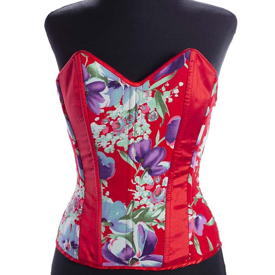 FLORA CORSE RIVAL DISEÑO INDUMENTARIA SUMMERTIME MADNESS