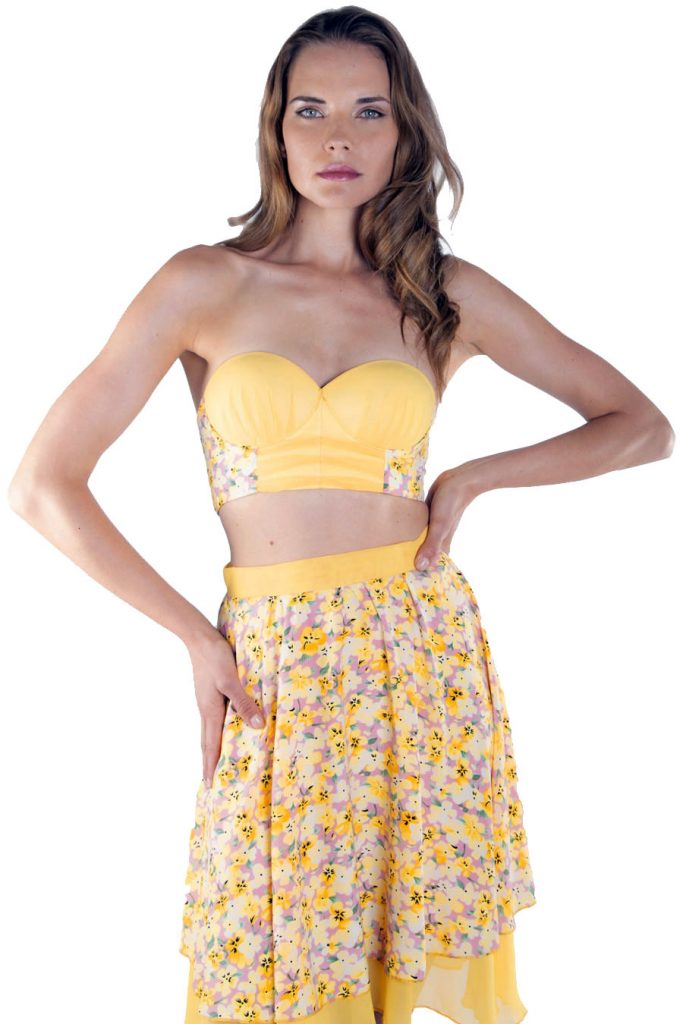 CORSE KIIKA RIVAL DISEÑO MODA