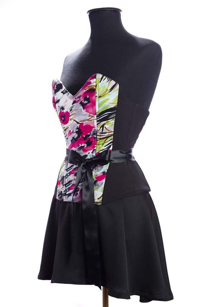 VERA CORSE RIVAL DISEÑO INDUMENTARIA PRINT SUMMERTIME