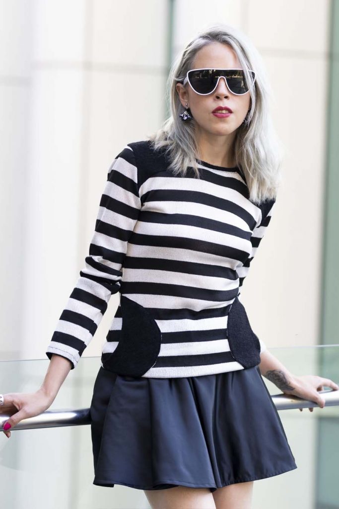 LINE POCKET SWEATER RIVAL DISEÑO INDUMENTARIA BLANCO NEGRO
